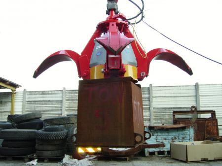 Grapple Magnet - Euromec Hydraulic Grab with built in Magnet